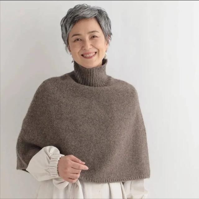 面膜 这才是老年人最实用的发型，不烫不染真实接地气，清爽利落显年轻