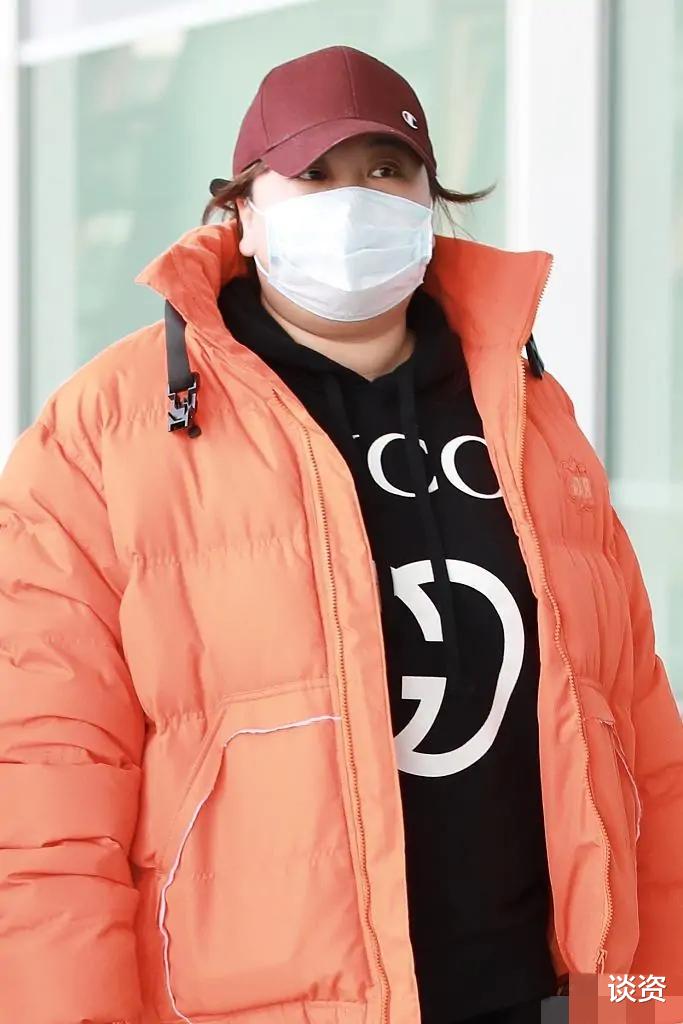 贾玲|贾玲近况，爆肥出新高度，脸部圆到没轮廓，像快要爆炸的气球