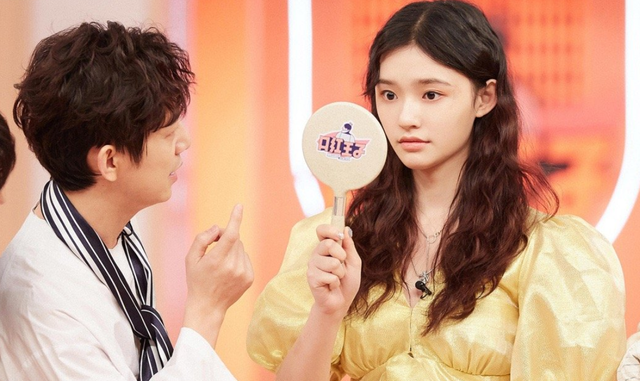 家中大小宝|林允家中快递成山，居家服素颜出镜有颜又多金，网友：豪横