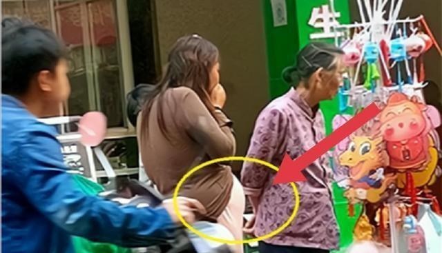 奶宝育儿说 广西流浪女“花姐”怀上第四胎，频繁生育惹人无奈，曾是一名学霸