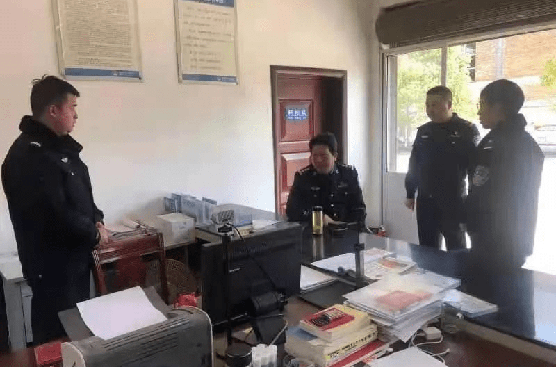 新报业传媒 【我为群众办实事】商城县公安局伏山派出所为群众补录户口