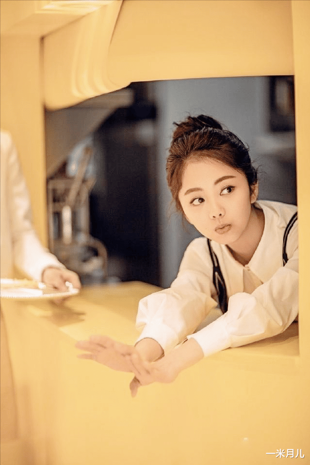 贾玲|谭松韵有新剧，变身霸道总裁，粉丝：颠覆我的印象