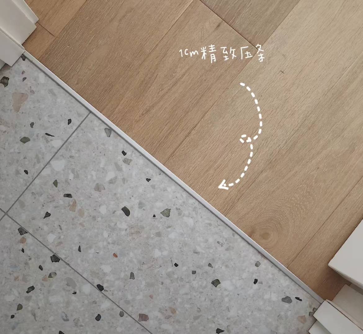 若重新装修,卧室一定坚持“8不装”,不光是花钱,关键是真难用