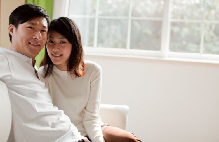 清水时尚 跟老公两地分居，酒后和男同学做错事，老公得知后会原谅我吗？