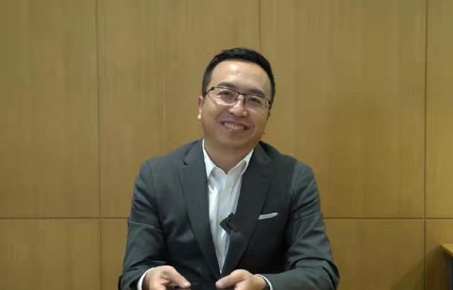 華為榮耀|13999元起售？榮耀Magic V價格曝光，宋軼代言人泄露外觀！