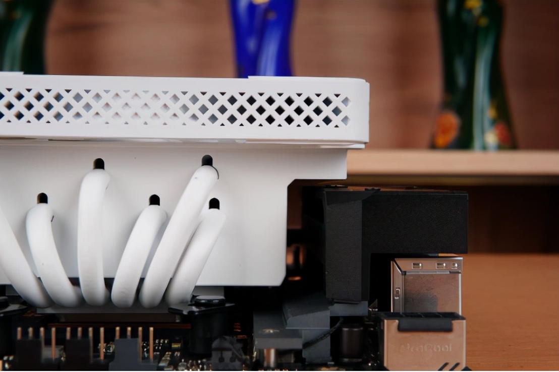 机箱|全面PLUS的T8,乔思伯T8 PLUS+HX6200D散热器组合体验