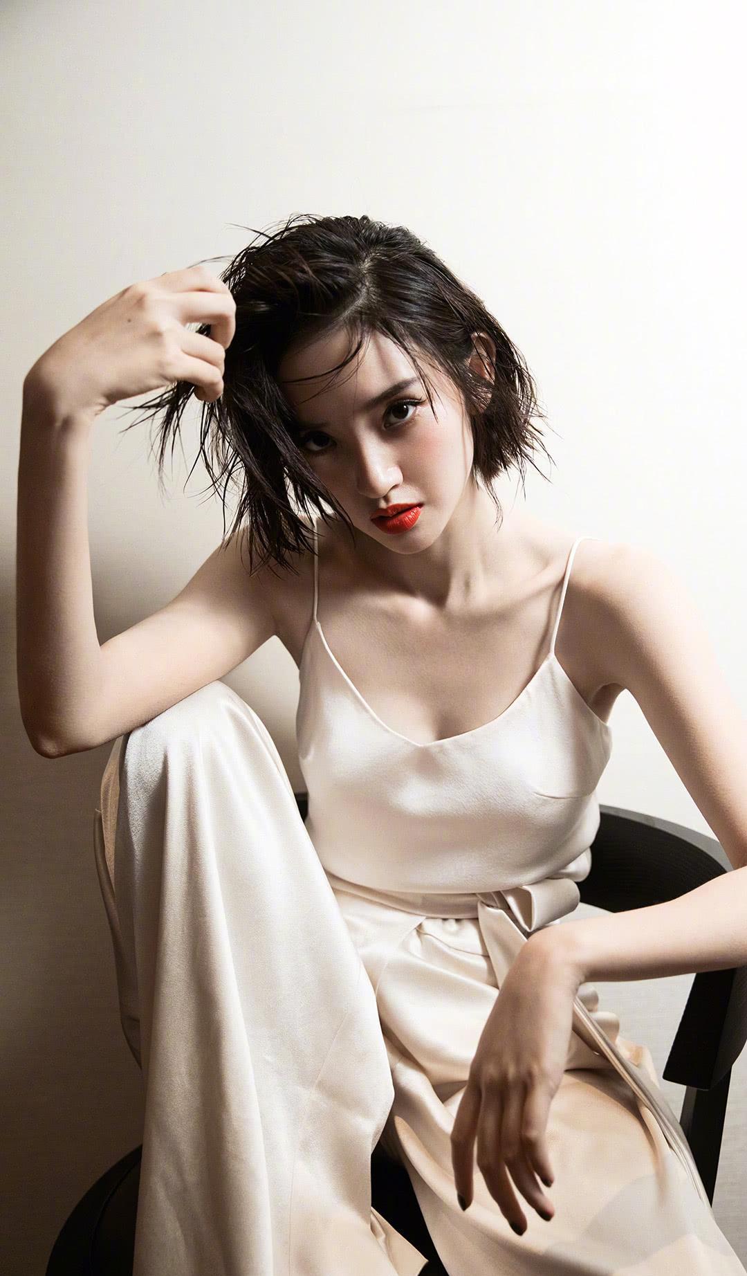 王俊凯|八教主说八卦｜小爆料：王俊凯、李现、 唐艺昕