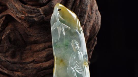 翡翠|机雕新工艺的出现，减少了翡翠废料的浪费，也让其拥有了价值