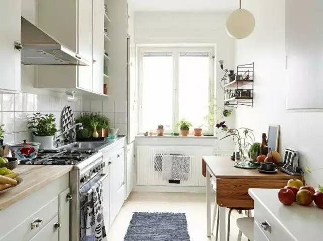 开放式厨房好还是封闭式厨房好？看完这篇文章，你心里有数