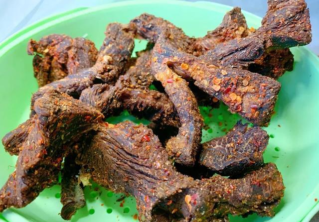 海芹姐说时尚|风干牛肉是怎么做的？是生牛肉还是熟牛肉？