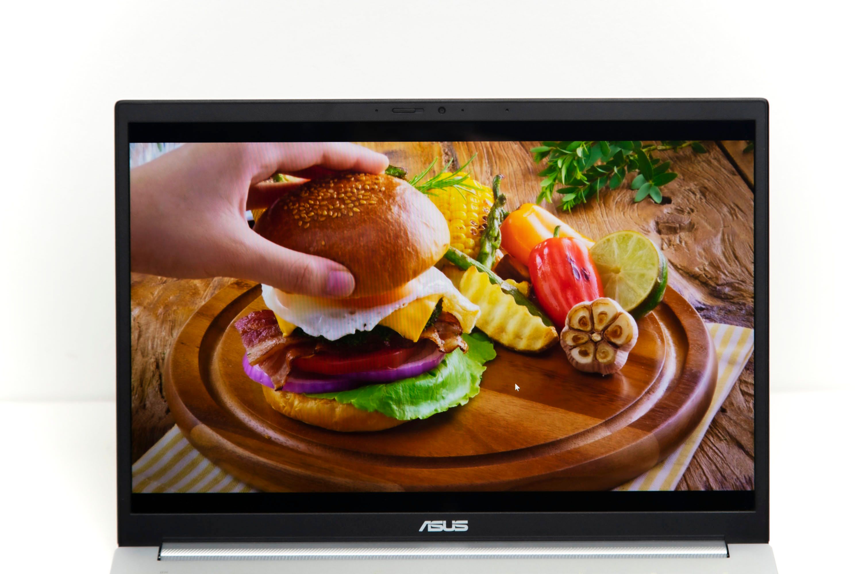 |輕薄創(chuàng)作體驗 流暢運行3A？這輕薄本了不得 靈耀Pro14評測