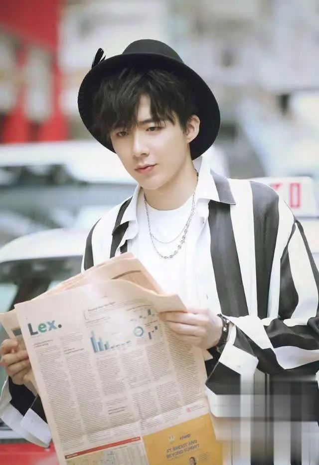 刘宇宁|被前任打,沦落街头卖唱,现与赵露思搭戏:189cm的刘宇宁不简单