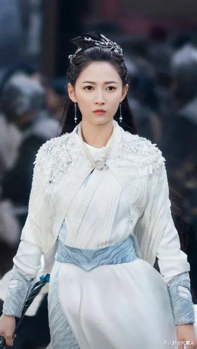 迪丽热巴|2022年古装题材剧大内卷，85花90花95花争位，号召收视修罗场