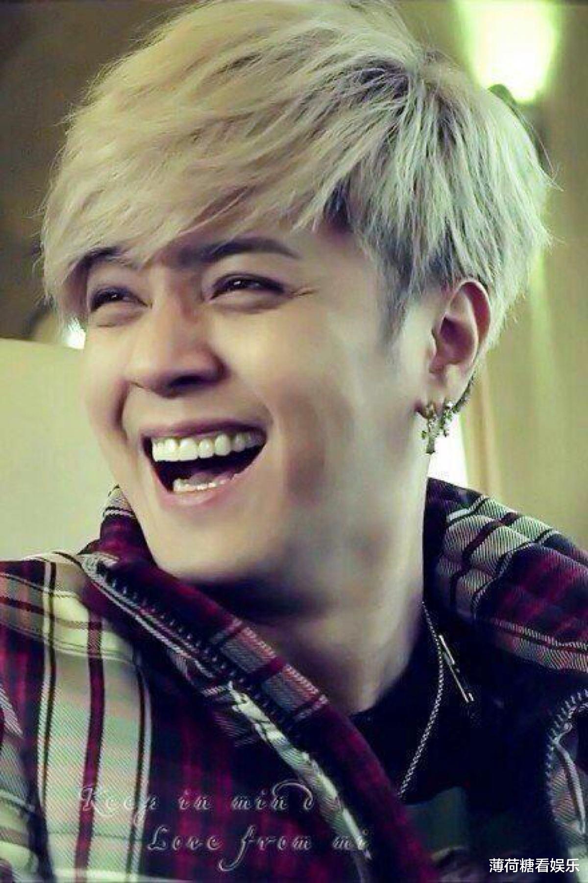 罗志祥|罗志祥跨年晚会压轴出场，唱跳俱佳全场欢呼，强势复出引网友热议