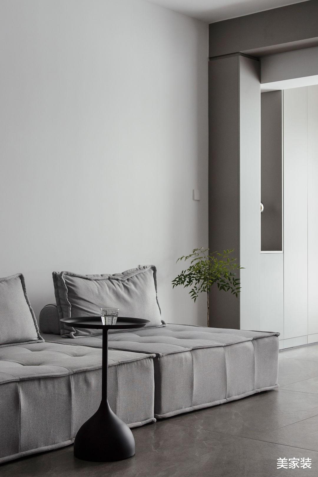 75平的两居室，为猫咪打造专属乐园，享受两人一猫的幸福日子