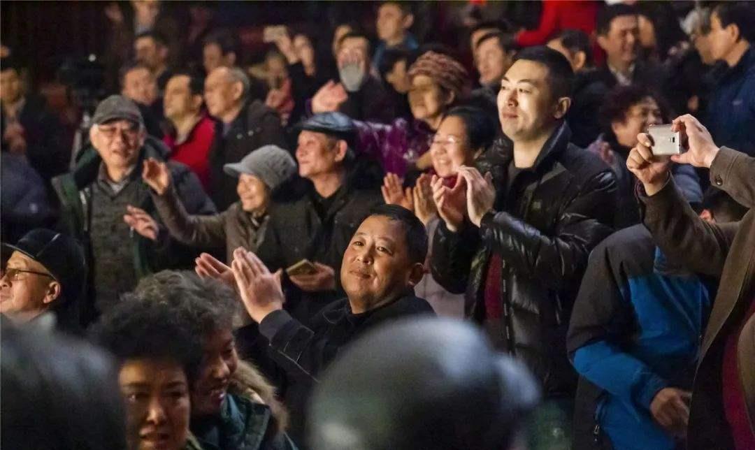 迟小秋|京剧名家迟小秋演出晕倒，而台下竟然有戏迷闹着退票拿到钱后得意