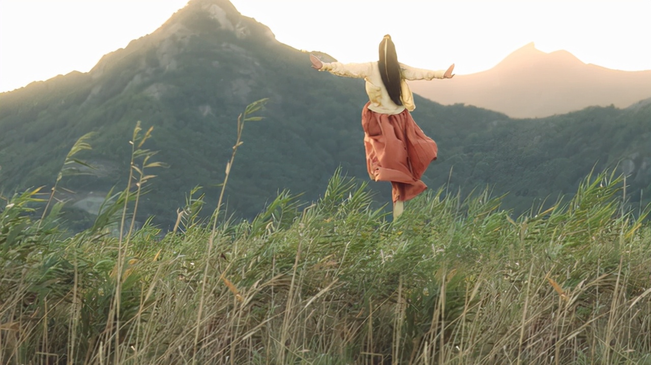王仙芝|骑熊猫扛向日葵的呵呵姑娘，六次出手用命刺杀王仙芝，只为报恩