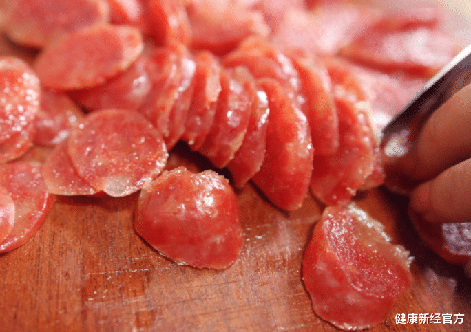 肝脏|伤肝“大户”已公布，牛肉未上榜，医生忠告：真正要远离的是这3种“肉”