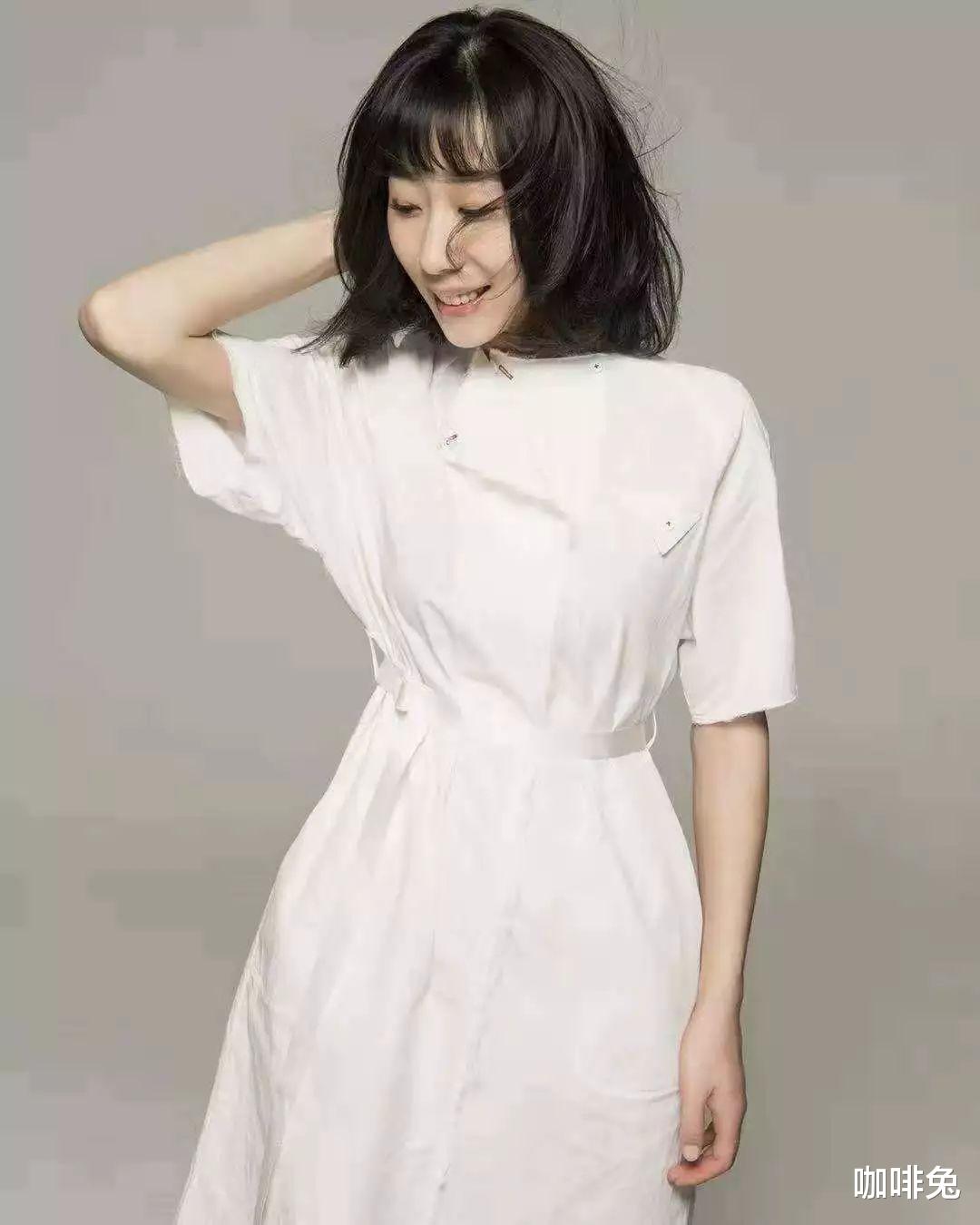 任素汐|88年任素汐,不看简历真看不出来,简约穿搭怎么都像70后