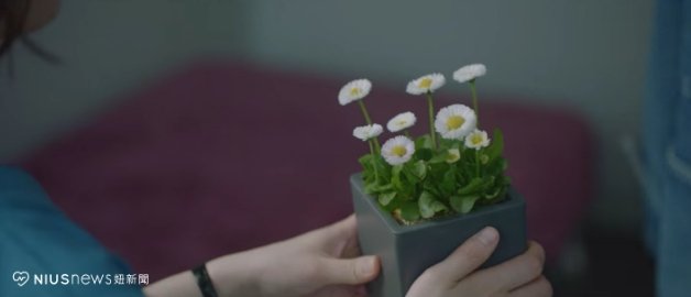 机智的医生生活第二季|韩剧《机智的医生生活2》翊晙与颂和之间的10个解析！车牌、喝咖啡都有暗示