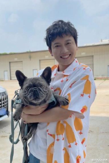 孟鹤堂|孟鹤堂发新年祝福，栾云平却喊话自己不要“怂”，他俩怎么杠上了