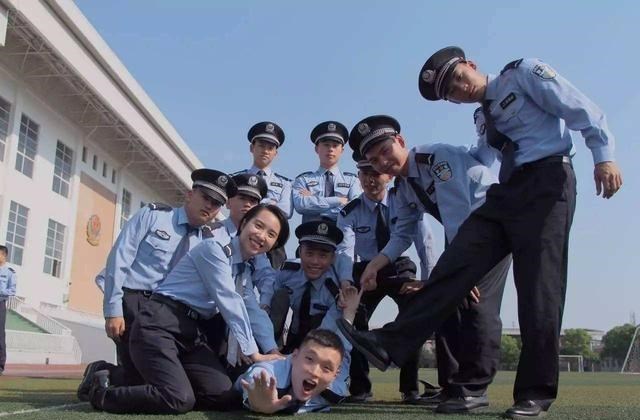 雪落无尘谈|河北这所大学虽是专科，录取分却不输二本，学生心甘情愿浪费成绩