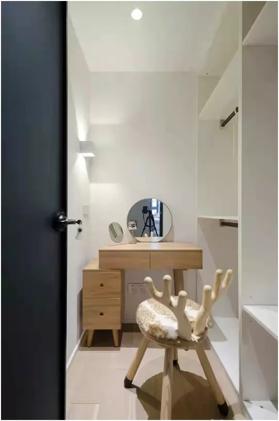 75㎡小户型，舒适度不输别墅，衣帽间、书房应有尽有！