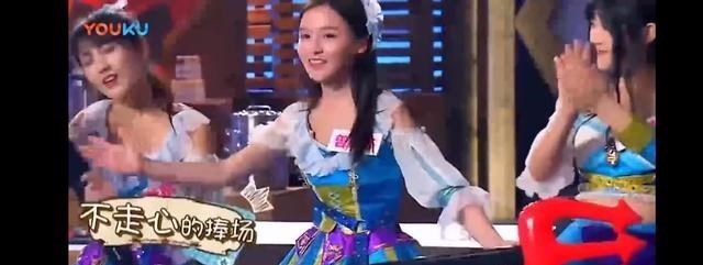 谢霆锋|SHN48曾艳芬在《十二道锋味》用曾味情话成功引起谢霆锋注意