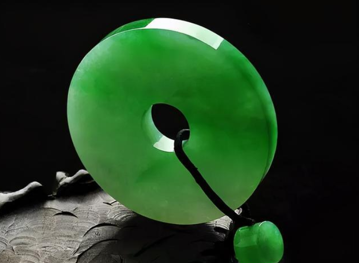 琥珀|高档翡翠收藏要诀，听听专家怎么讲，投资千万要谨慎