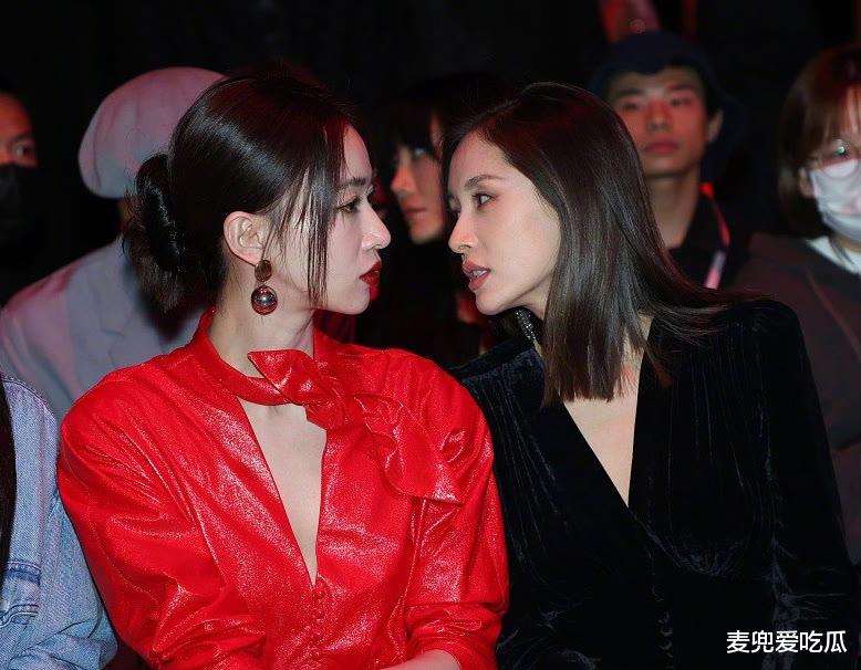 朱之文|王子文吴谨言同台看秀？吴谨言造型翻车气场不足，被王子文艳压