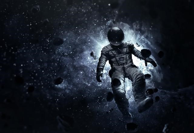 太空 太空中的尸体会腐烂吗？会经历一个怎么样的过程？