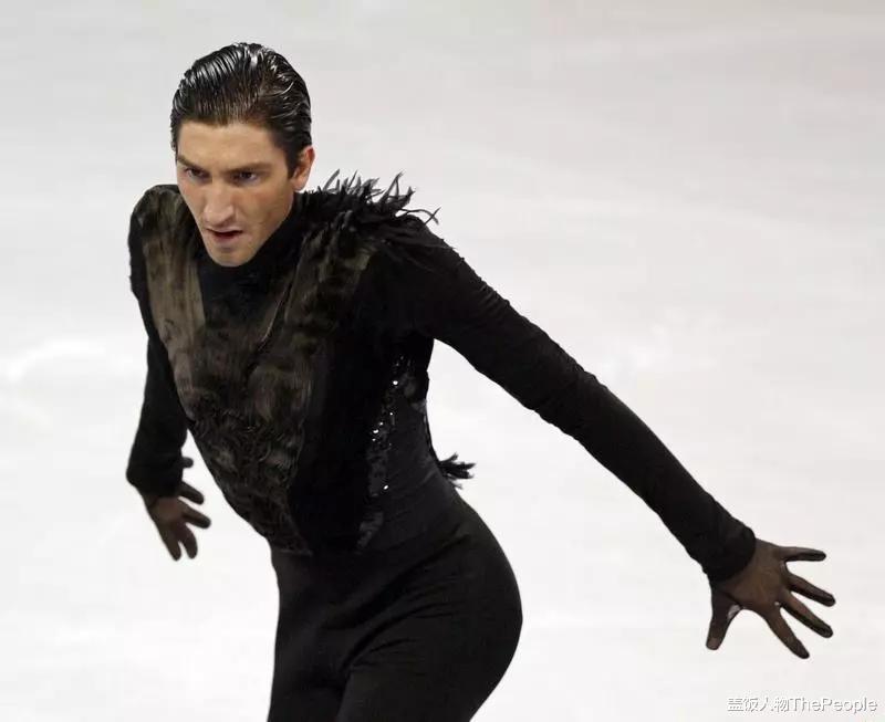 花滑|72岁奶奶发自拍像27岁，好友发合照让她“老态”毕露，尴不尴尬？