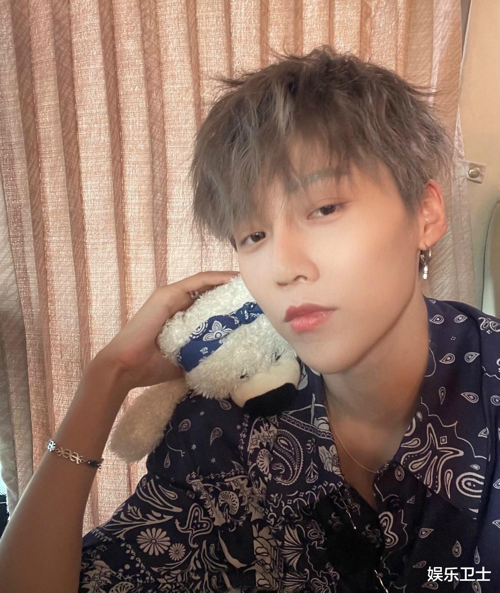 刘雨昕|THE9刘雨昕不当言论惹争议，采访中直言感谢疫情，粉丝也有类似话语