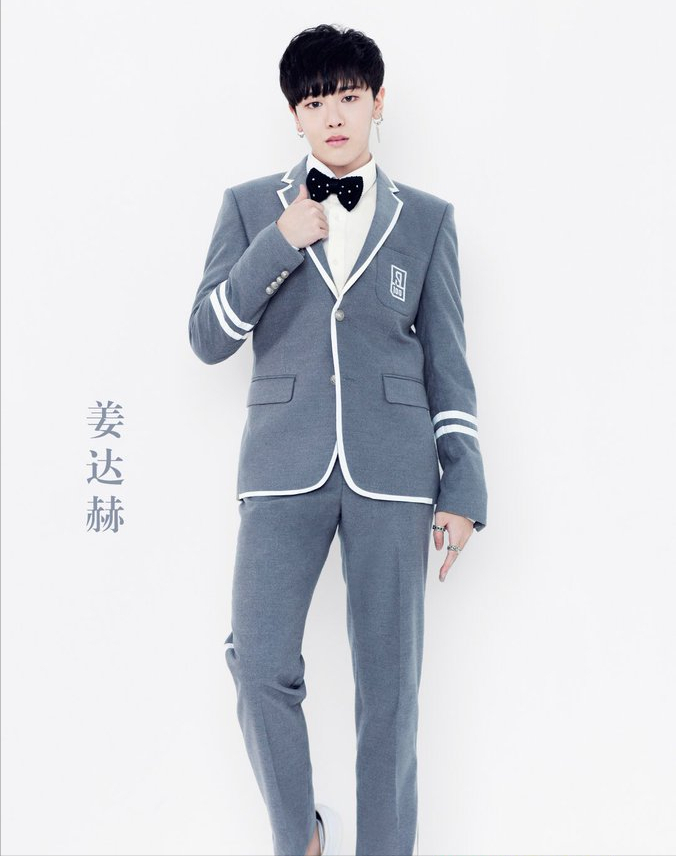 赵本山|赵本山女儿官宣恋情,带男友出镜秀恩爱,对方身份背景被扒不简单