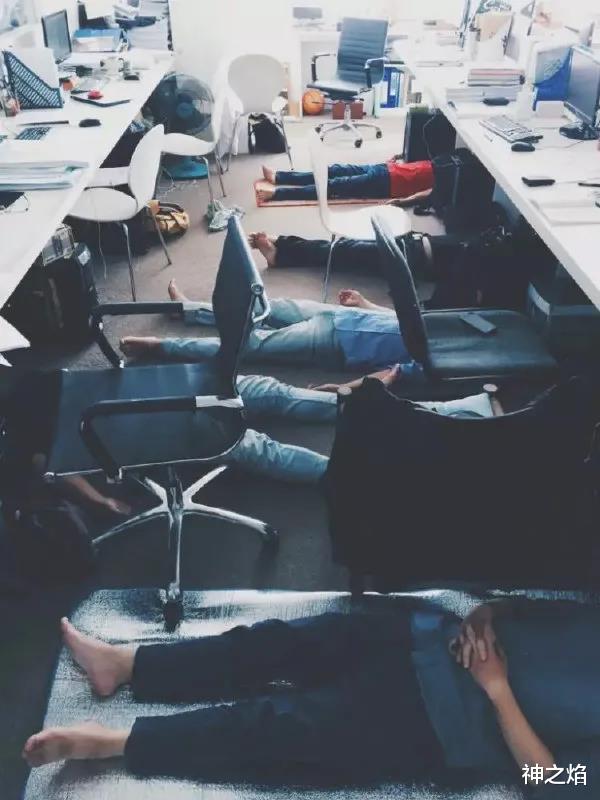 神之焰 我爹好像在隐藏自己的富豪身份？哈哈哈结局舒适