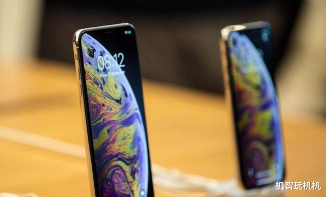 核能|干掉耳机接口还不爽，苹果新iPhone准备砍掉充电口和实体SIM卡！