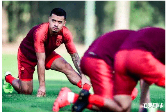 李铁|李铁摊牌了!唯一英超球星官宣回归,冻结国足两届世界杯头号克星