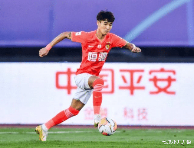 七瓜小九九说|评山东泰山，上海申花争抢蒋光泰一事，他们都不想支付转会费