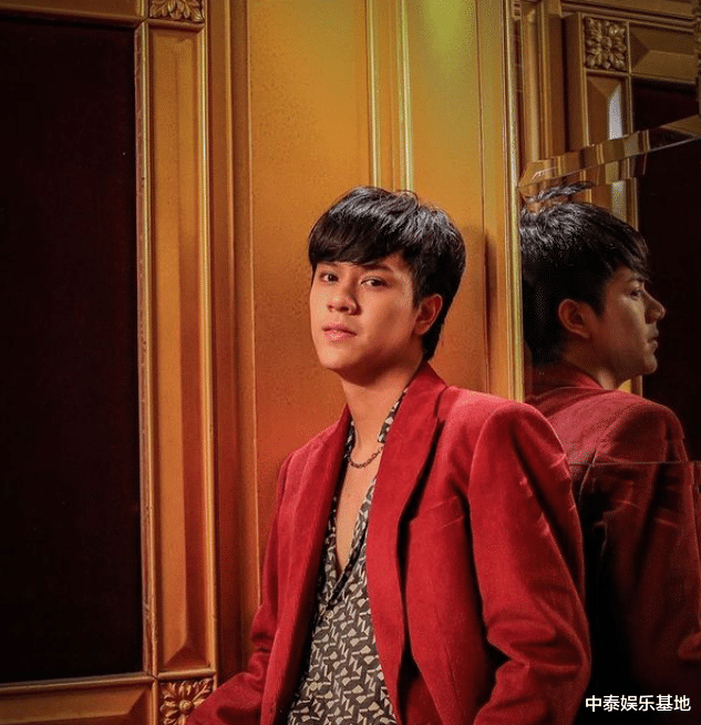 帅哥|这样有颜又有才华的太子爷，麻烦给我来一打！