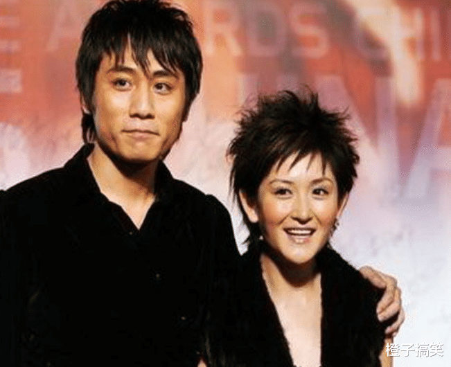 谢娜|40岁的谢娜，靠装疯卖傻走红，不知不觉拥有了“全世界”