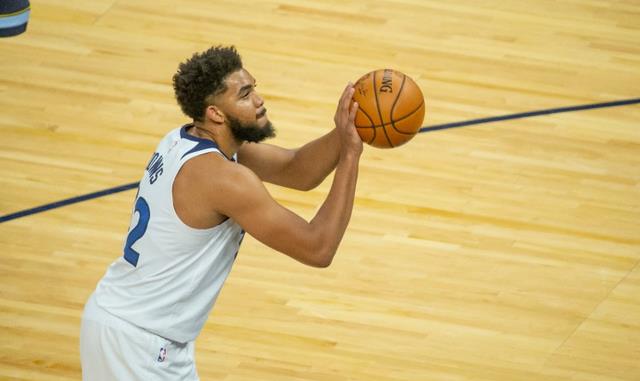 颜家欣说情感|西蒙斯下家赔率出炉：勇士第四，开拓者第一，上海大鲨鱼也来插足