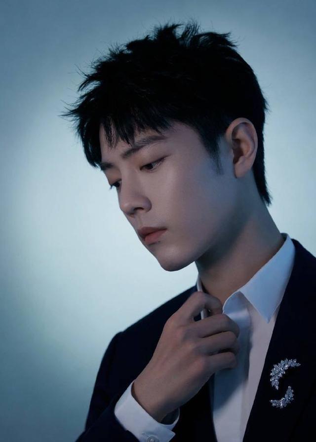 肖战|《北京台》春晚官方更新，发出一则36秒的小视频，肖战眼神杀来袭