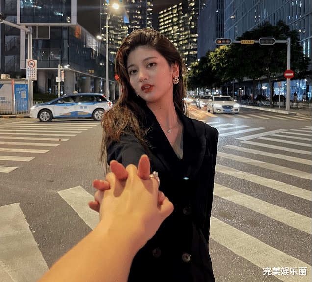 麦穗|孔汝淳让麦穗帮她化妆，被怼“哪都有你”，还想拆散“麦橙cp”？