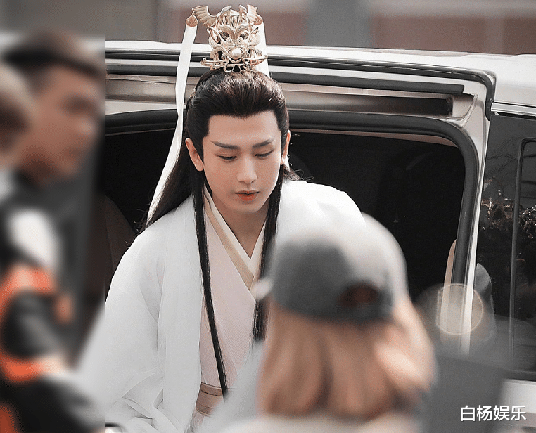 郑爽|《沉香如屑》晒定妆照,景甜被吐槽没认出,成毅造型太“仙”了