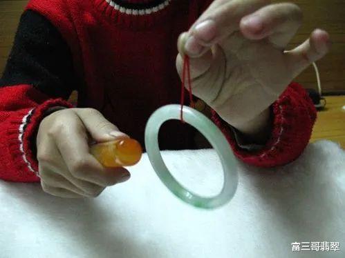 翡翠|揭秘商家口中传出的几种翡翠真假鉴定方法，不是过时就是无效！