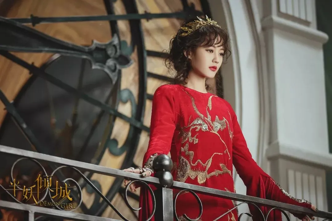 龚俊|她的背景，是娱乐圈第四大未解之谜？