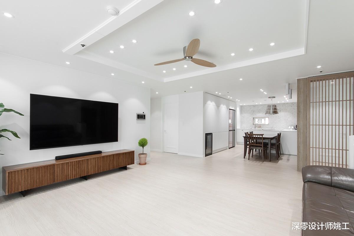 深零设计师姚工|韩国夫妻坚持只丢不买,住138㎡,除必需品,家里看不到任何杂物