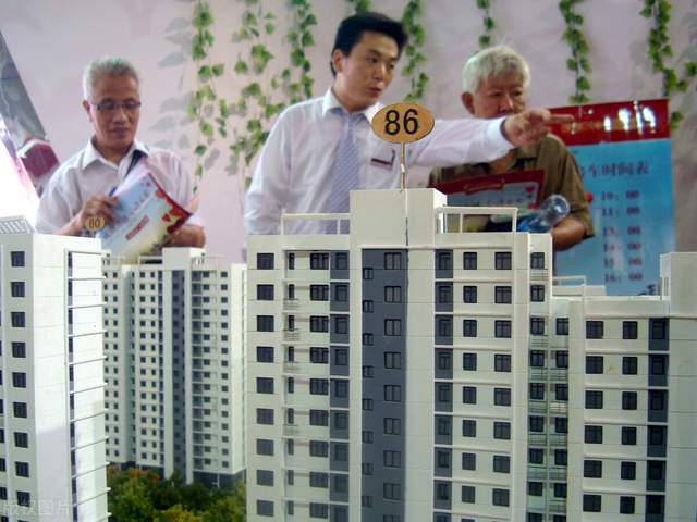 离职|有多少存款就能不用再上班?结果出来了,你达标了吗?