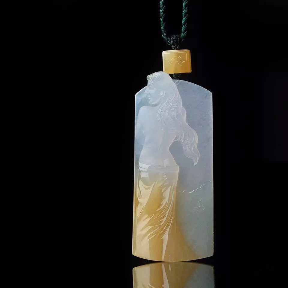 翡翠|色差一分，价差十倍，翡翠的色贵在哪里？