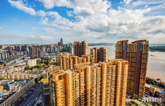|10年后，“房奴”与“无房族”谁过得更好？内行人：差距一目了然